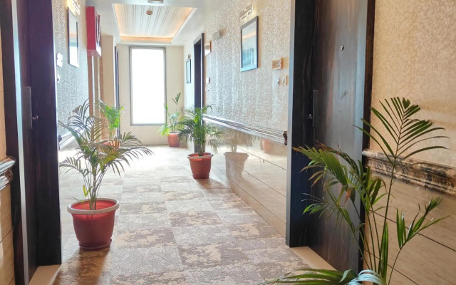 Pinnacle by Click Hotels, Lucknow