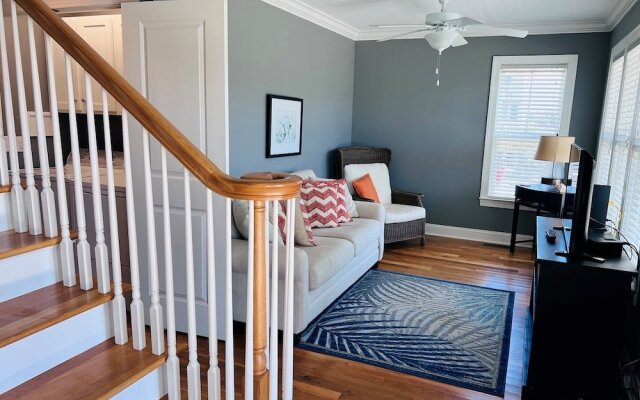 2ice As Nice 4 Bedroom Home by RedAwning