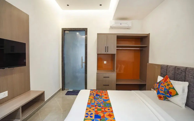 Fabhotel Mahalaxmii Grand