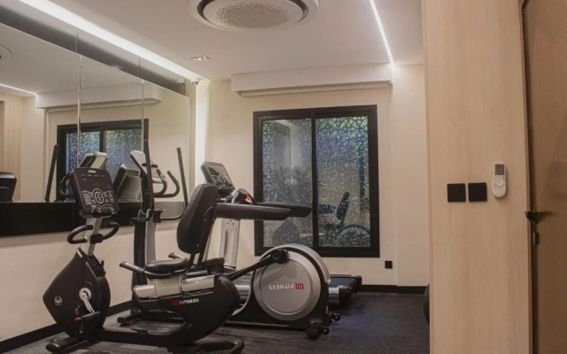 Palm Gate Hotel Suites