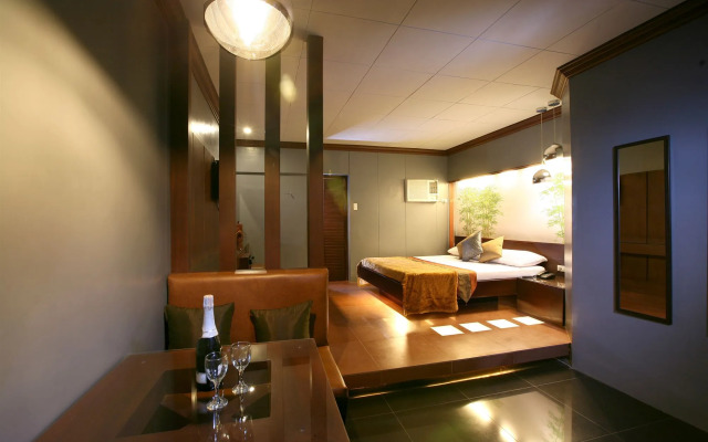 Victoria Court Suites - Pasig