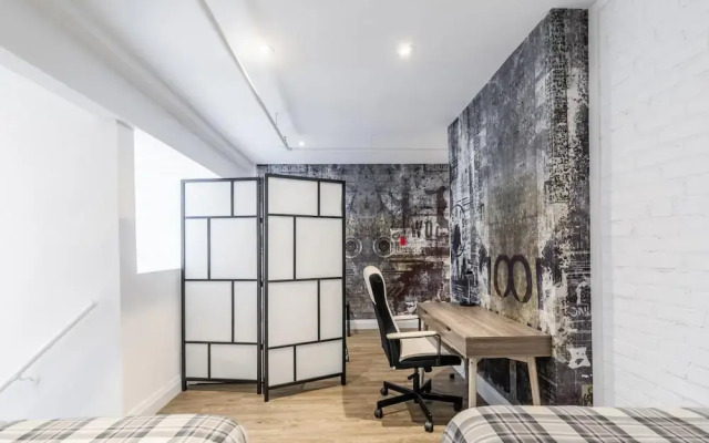 Grand 2Br Dundurn Loft Rooftop Terrace With Sunbeds Parking Gym