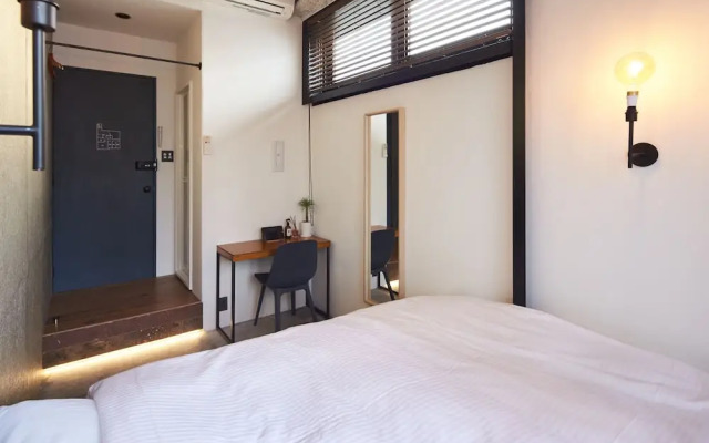 mizuka Imaizumi 5 - unmanned hotel