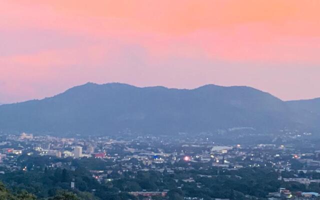 Apartamento Con La Mejor Vista De San Salvador