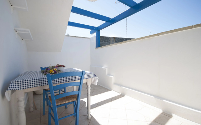 Villa Flora Studios & Apartments