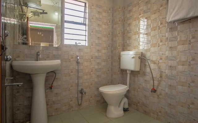 Maa Sarada Lodge by OYO Rooms