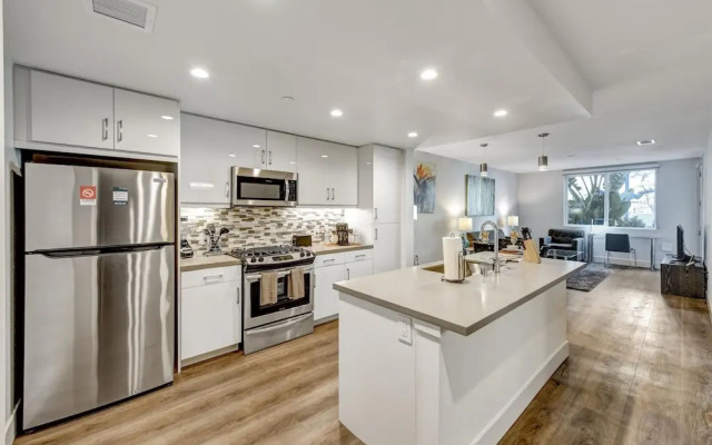 Global Luxury Suites Irvine