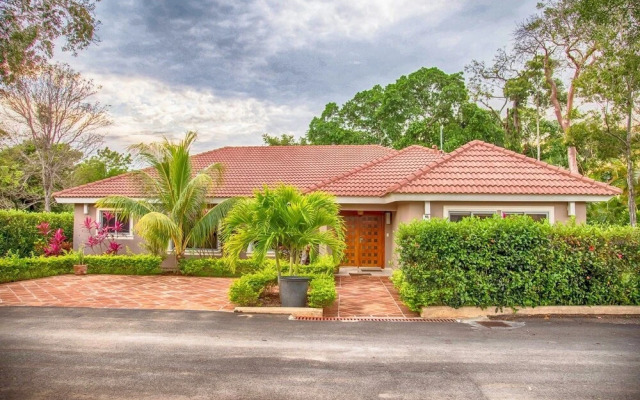 Exquisite Taste Awaits you With This Custom Styled Villa