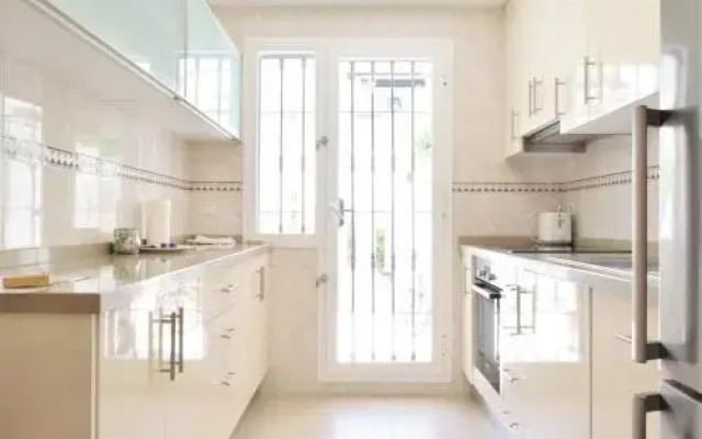 SERINAMAR- Los Naranjos de Marbella