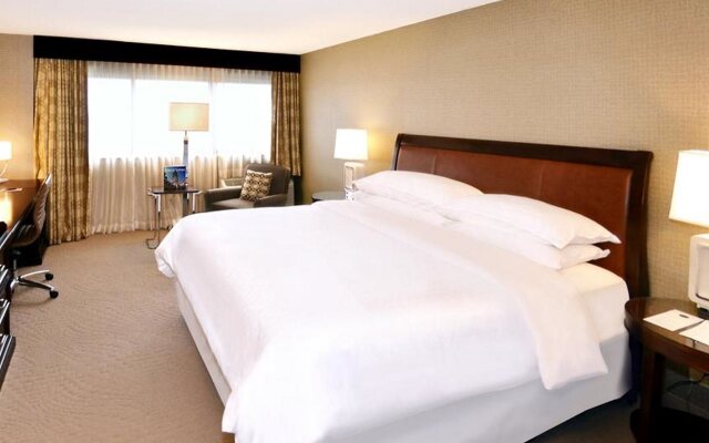 Sheraton Philadelphia Downtown