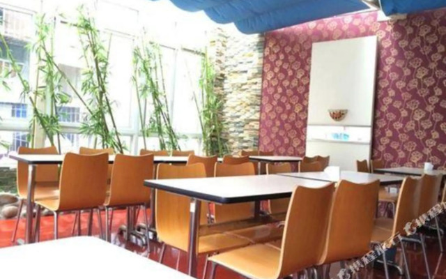 Jinfeng Hotel