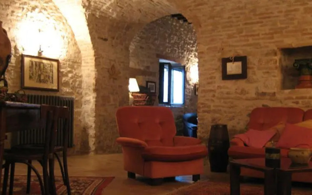 Casale Torre del Sasso