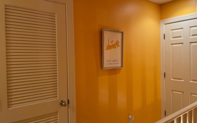 Coral Garden by Avantstay Great Location w/ Balcony & Shared Pool