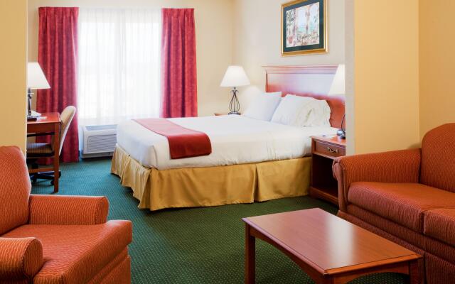 Holiday Inn Express Hotel & Suites Brooksville West, an IHG Hotel