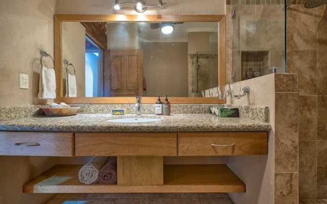 Ocean View 2Br Condo-balcony-beach-pool - 204