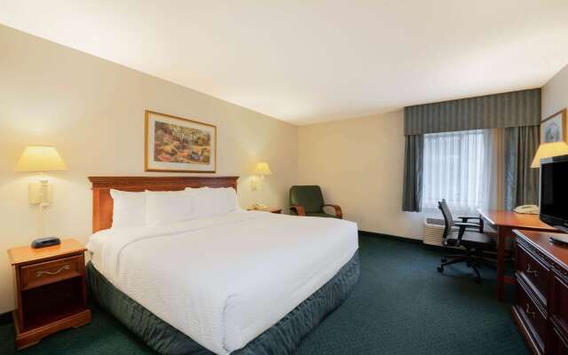 La Quinta Inn by Wyndham Cleveland Independence