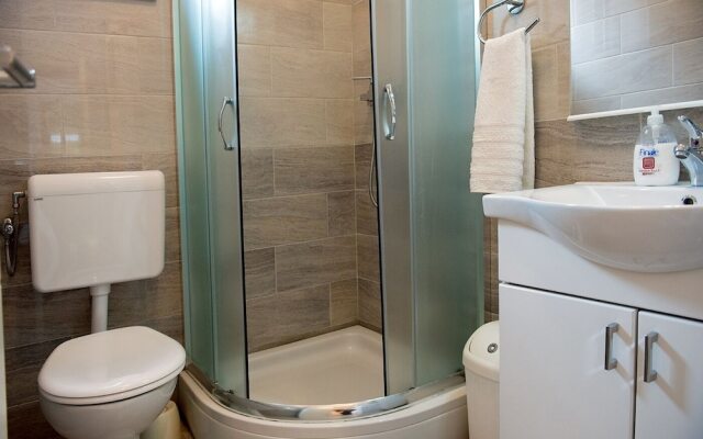 Robi - 50m From Beach - R3