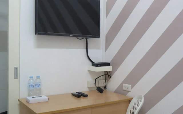 Alicia Tower Residences - Adult Only - Hostel