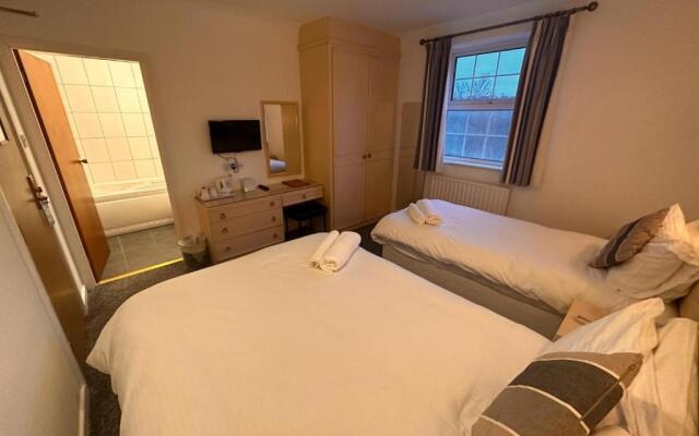 Pine Lodge Hotel & Restaurant Mansfield