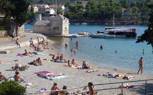 Comfortable Apartment in Stari Grad