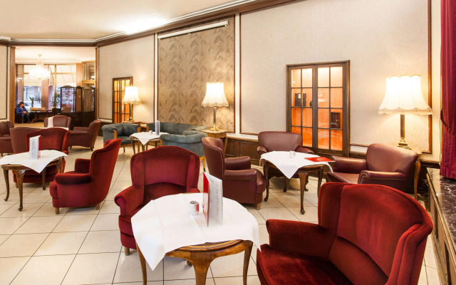 Centro National Frankfurt, Trademark Collection by Wyndham