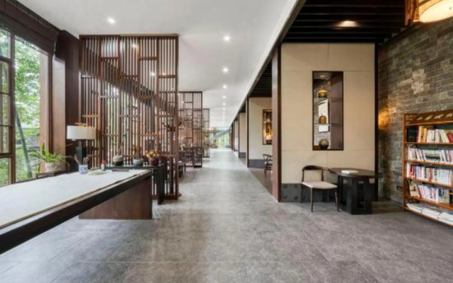 Emeishan Wannian Xueyafang Villa