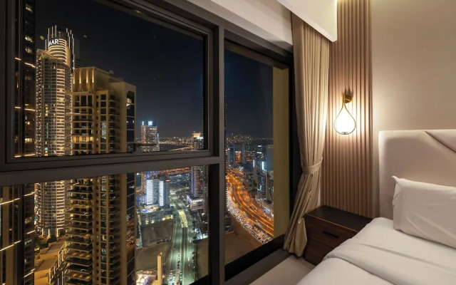 Panoramic Burj Khalifa View by Propigo