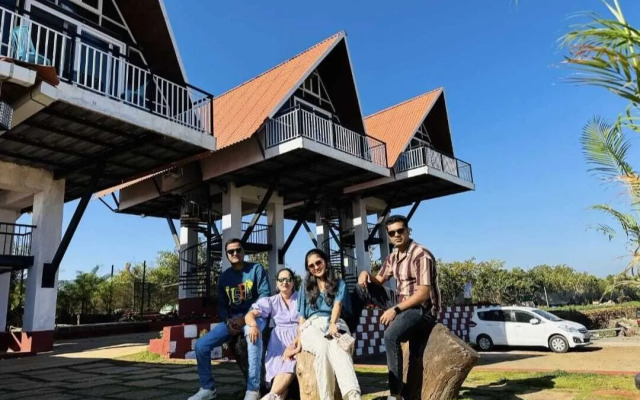 Manshas High-5 Resort