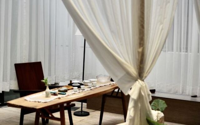 Wuyishan Half Mountain and Half Water (Zen culture theme) Hotel