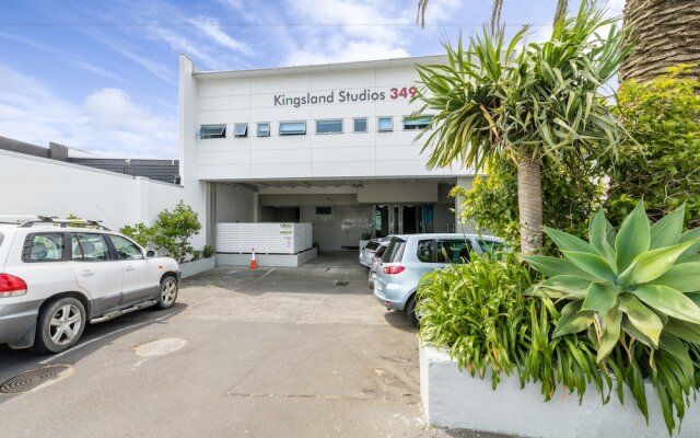 Kingsland Studios 349