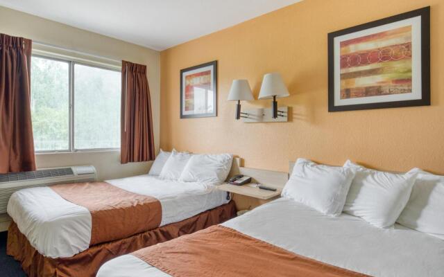 Days Inn by Wyndham New Philadelphia