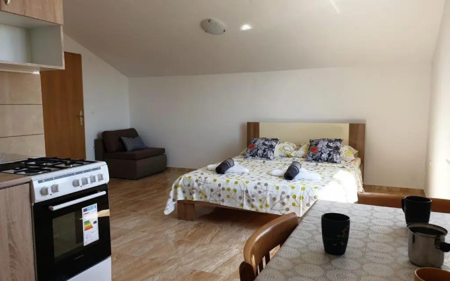 Apartments Loina