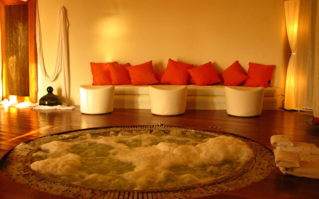 Aigis Suites