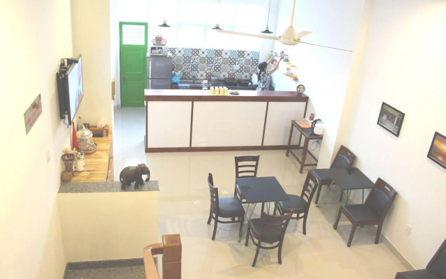 Glocal Beachside Hostel