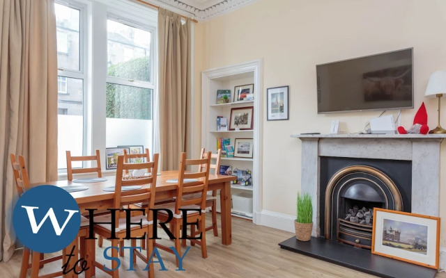 Beautiful 2bed Ground-f Pitt St. Apartment