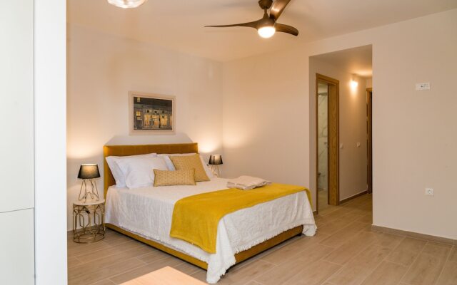 Anassa's Residence