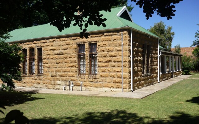 Oak Tree Lodge Ladybrand