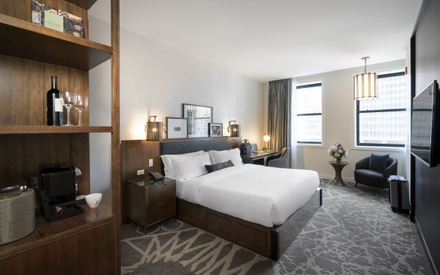 LondonHouse Chicago, Curio Collection by Hilton