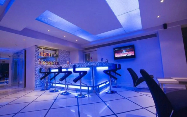 Citrine Hotel