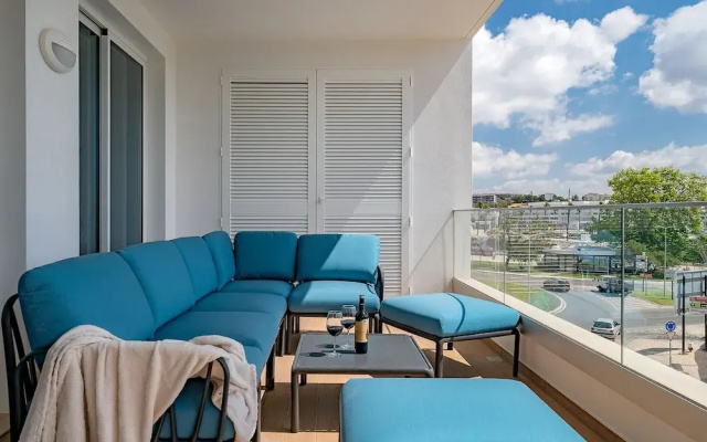 Lagos Marina View 1 With Pool by Homing