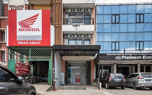 RedDoorz near Tanjung Duren 2