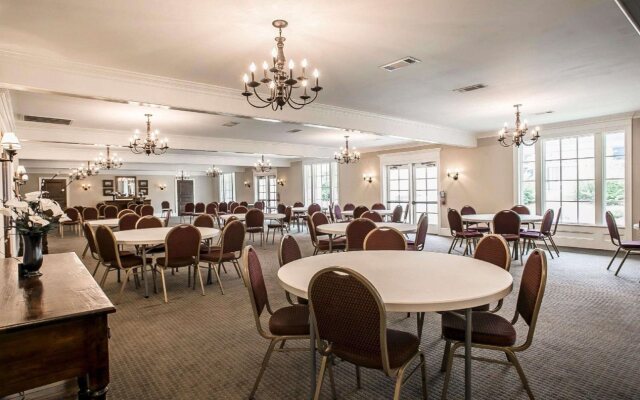 Quality Inn & Suites Santee