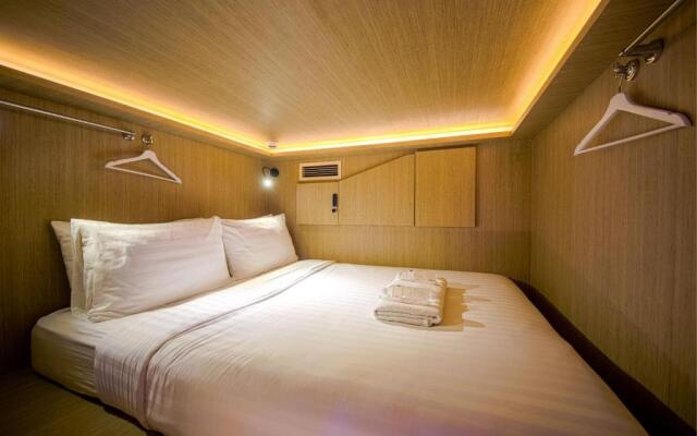 CUBE Boutique Capsule Hotel @ Kampong Glam