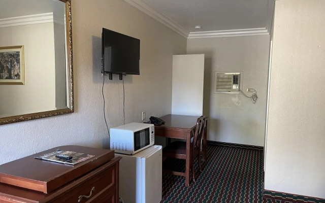Homestead Motel
