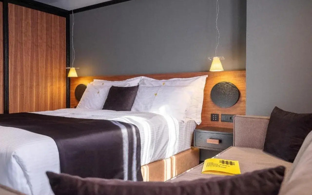 3 Pines Design Living