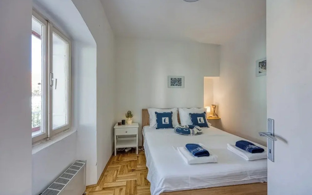 Old Bay Leave Town Apartment