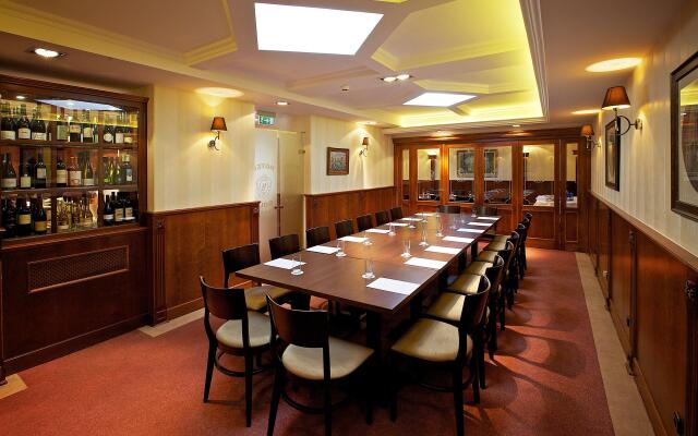 Gold Hotel Budapest