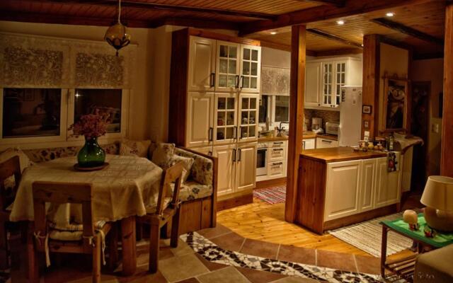 Nadia's Traditional Greek House