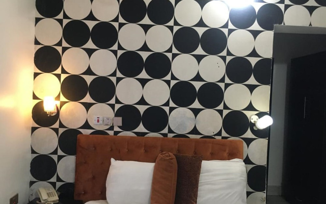 Benysta Hotels