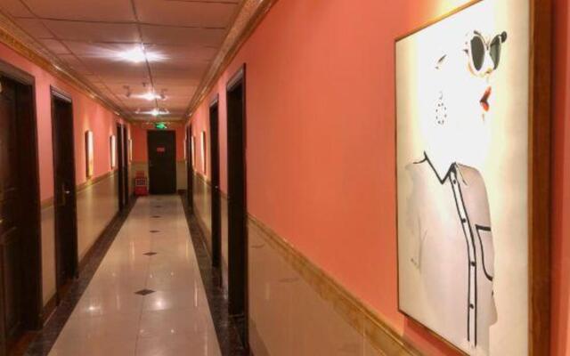 Haitao Hotel (Zhaoqing Seven Star Rock Archway Scenic Spot)